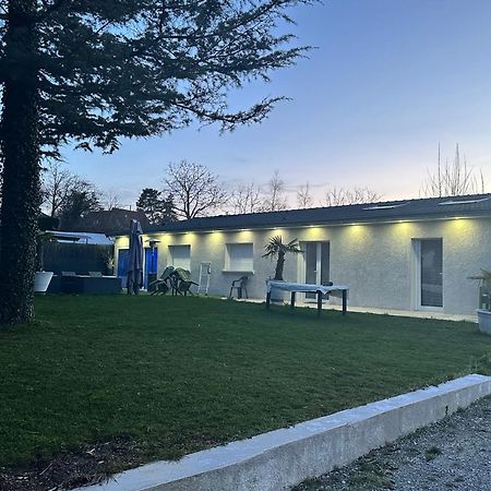 Le Miroir Villa Domerat Екстериор снимка